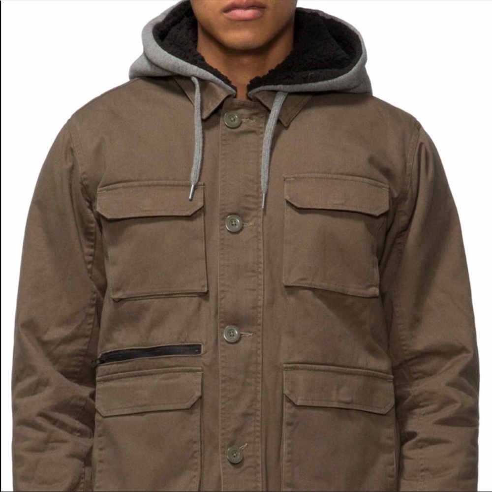 🎉 HP🎉 10/7 NWT TAVIK COAT